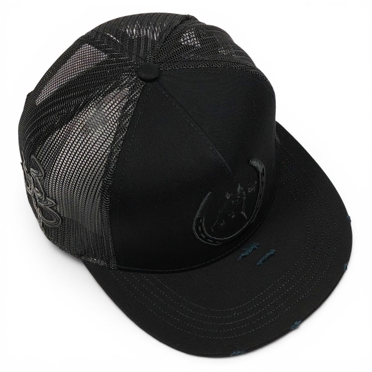 “Herradura” BLK/BLK Snapback (Los 3 Potrillos)